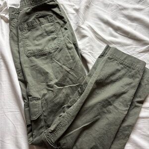 Abercrombie & Fitch Women’s Green Cargo Pants